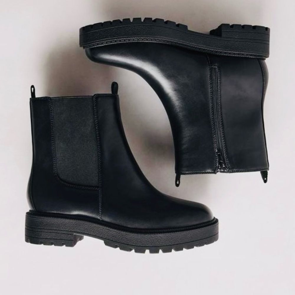 Torrid Chelsea Lug Bootie size 11.5WW